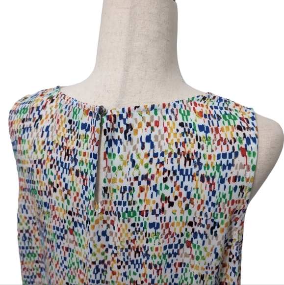 Vince Camuto Sleeveless Blouse Multi Color Print V-Neck Flowy size Large - Picture 5 of 7